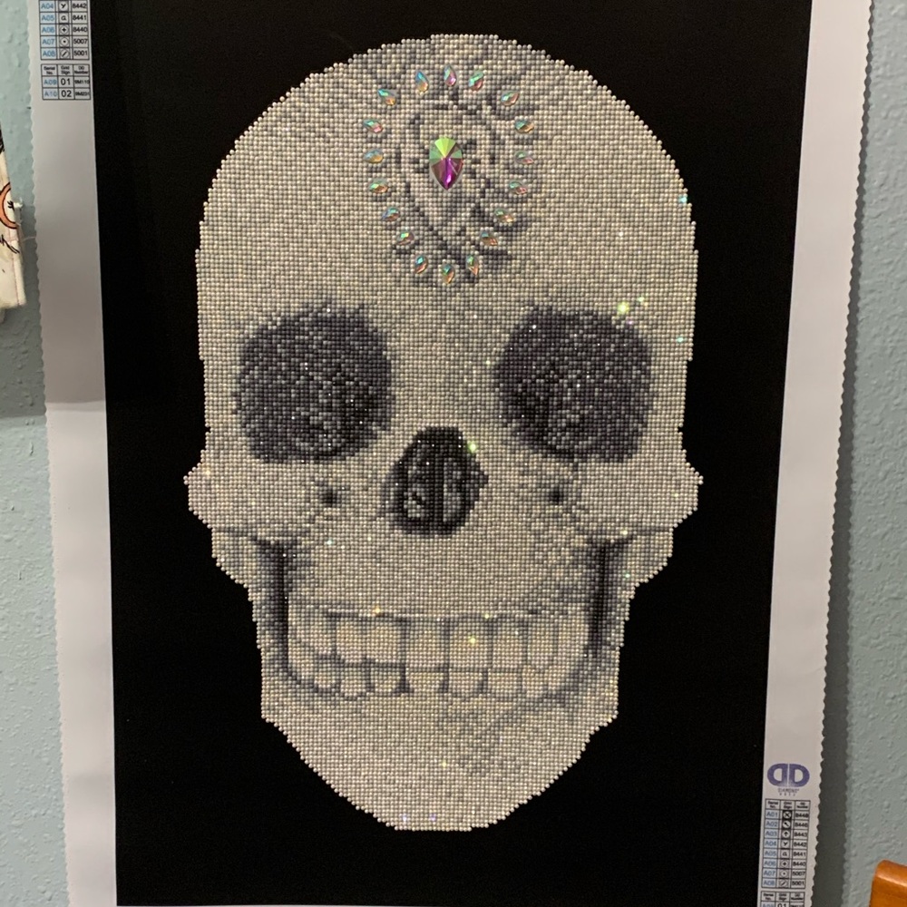 Crystal Skull - Diamond Dotz